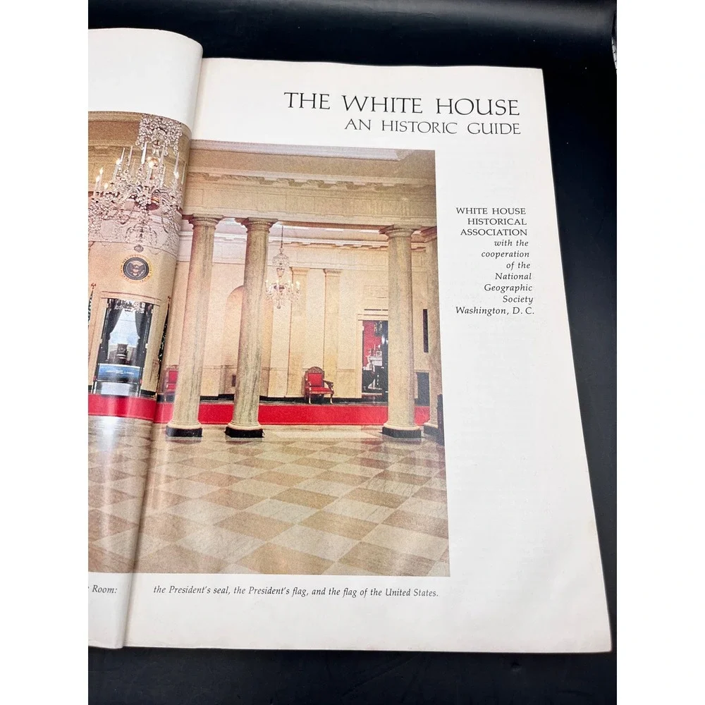 The White House A‎ Historic Guide Rev Ed Book White House Historical Association
